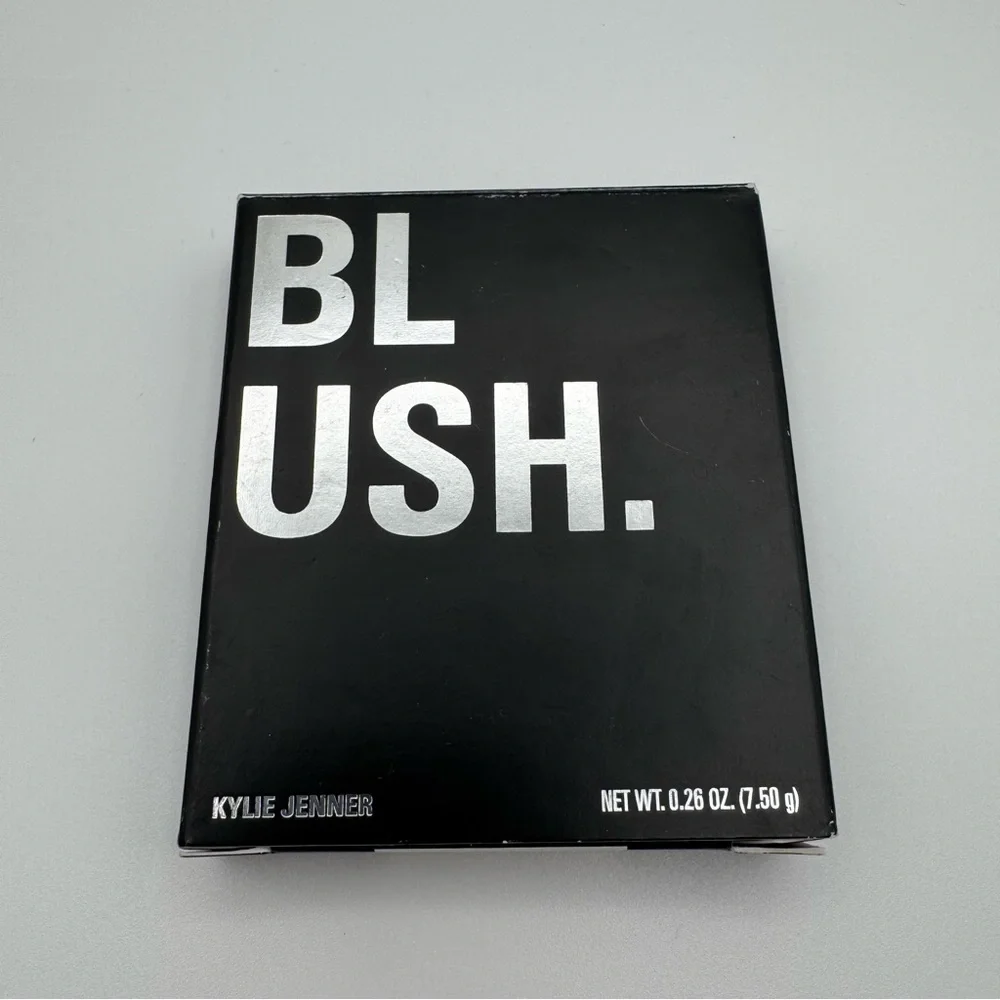 Kylie Jenner Pressed Blush Powder in Kitten Baby 0.26 oz Light Peach Vegan Clean